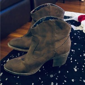 Rocket Dog brown leather boot size 10 Excellent Condition hardly worn